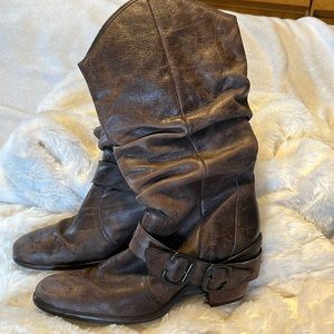 Coconuts by Matisse Brown leather boots.